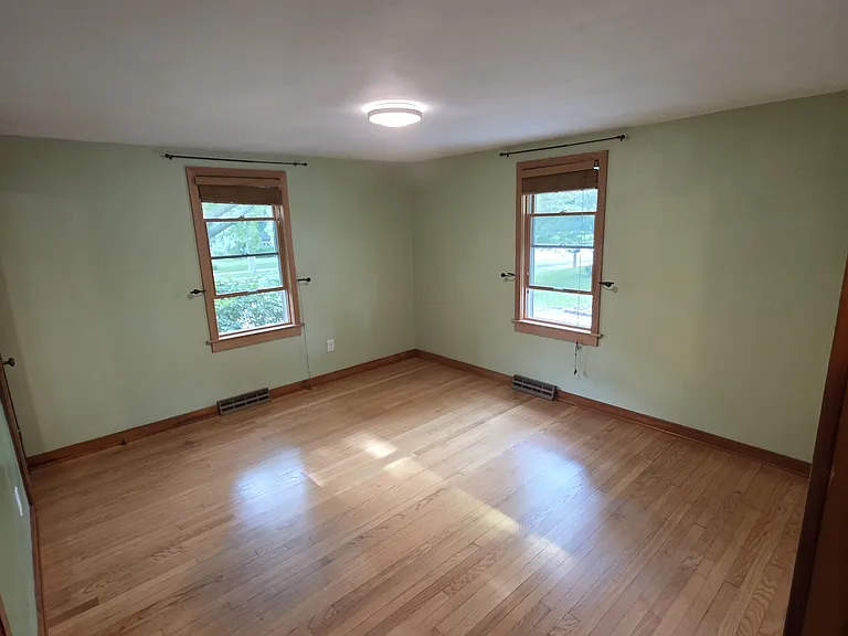 546 Hubbell St — Photo 14