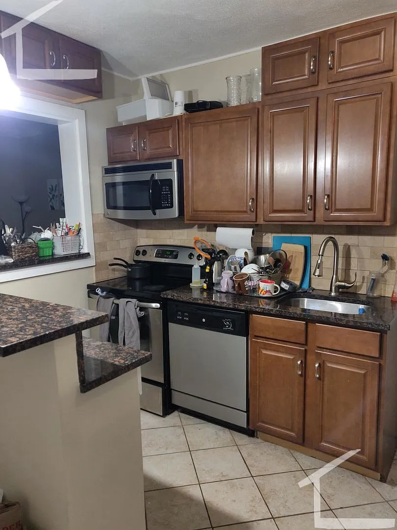 Check out this 4 bed 2 bath listing in Newton... — Photo 1