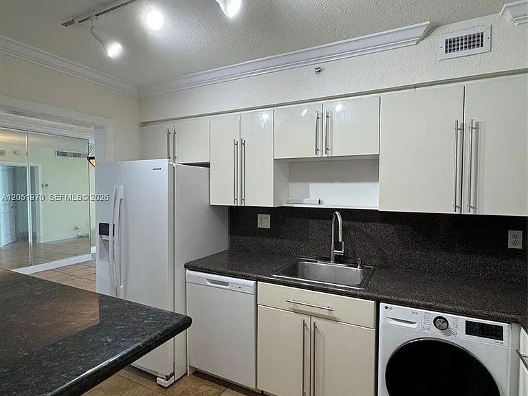 2501 S Ocean Dr #921 — Photo 12