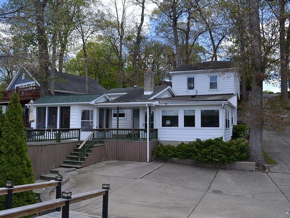 1st image of 10922 N Lower Lake Shore Dr