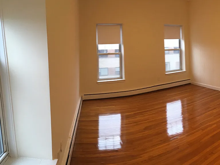 164 N Beacon St #2 — Photo 3