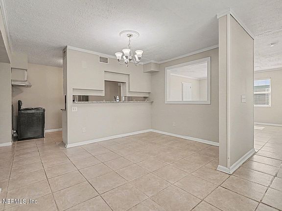 4th image of 8509 LAURENS Road