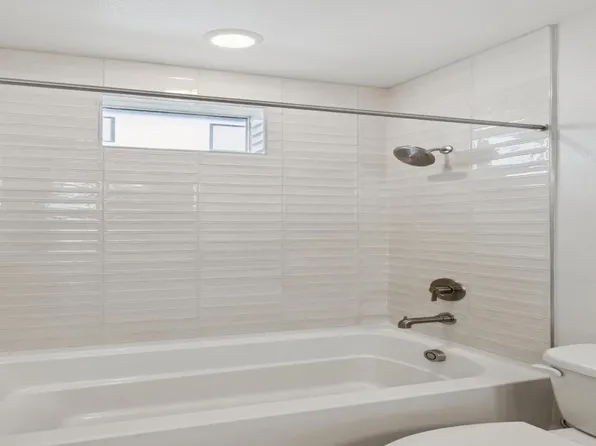 2324 Red Oak Ct, San Mateo, CA 94403