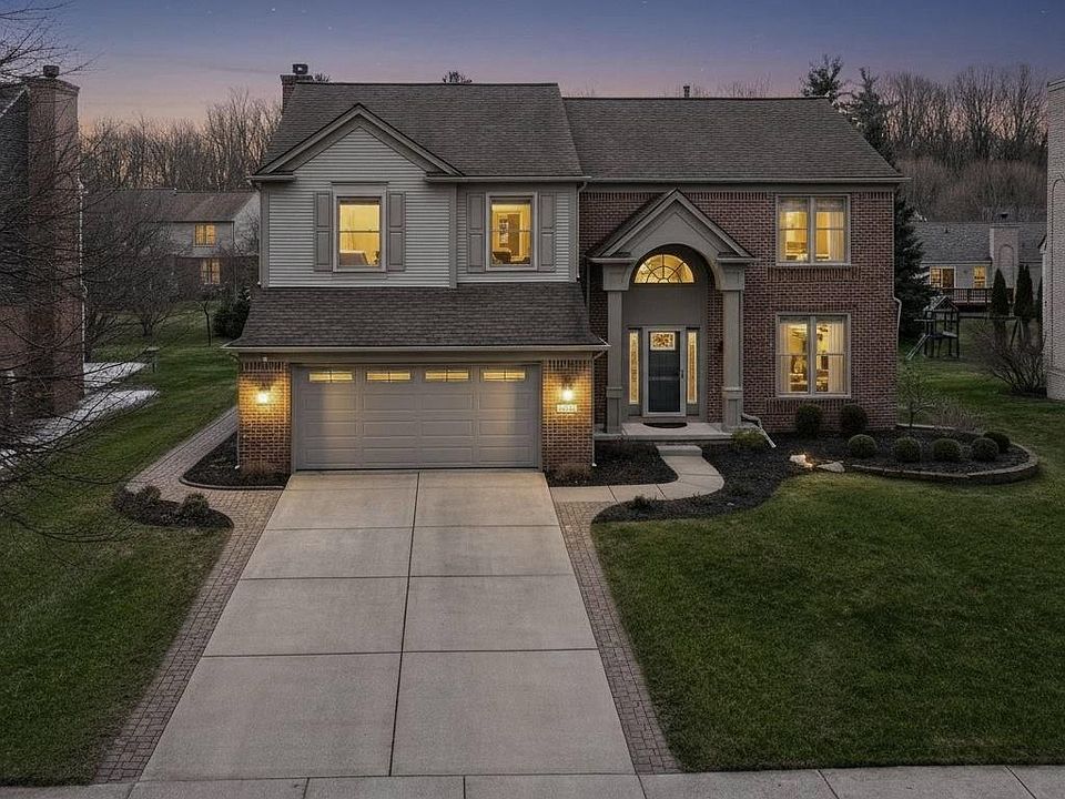 1st image of 3855 Sequoia Dr