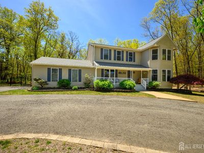 2A Lake Ave, Helmetta, NJ, 08828
