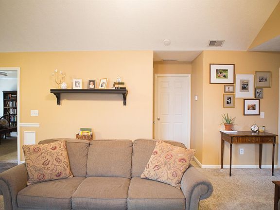5th image of 227 Bass Pond Glen Dr