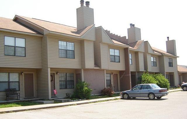 1st image of 723 Beverly Ln