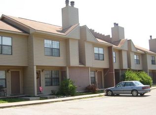 723 Beverly Ln, Rogers, AR 72756