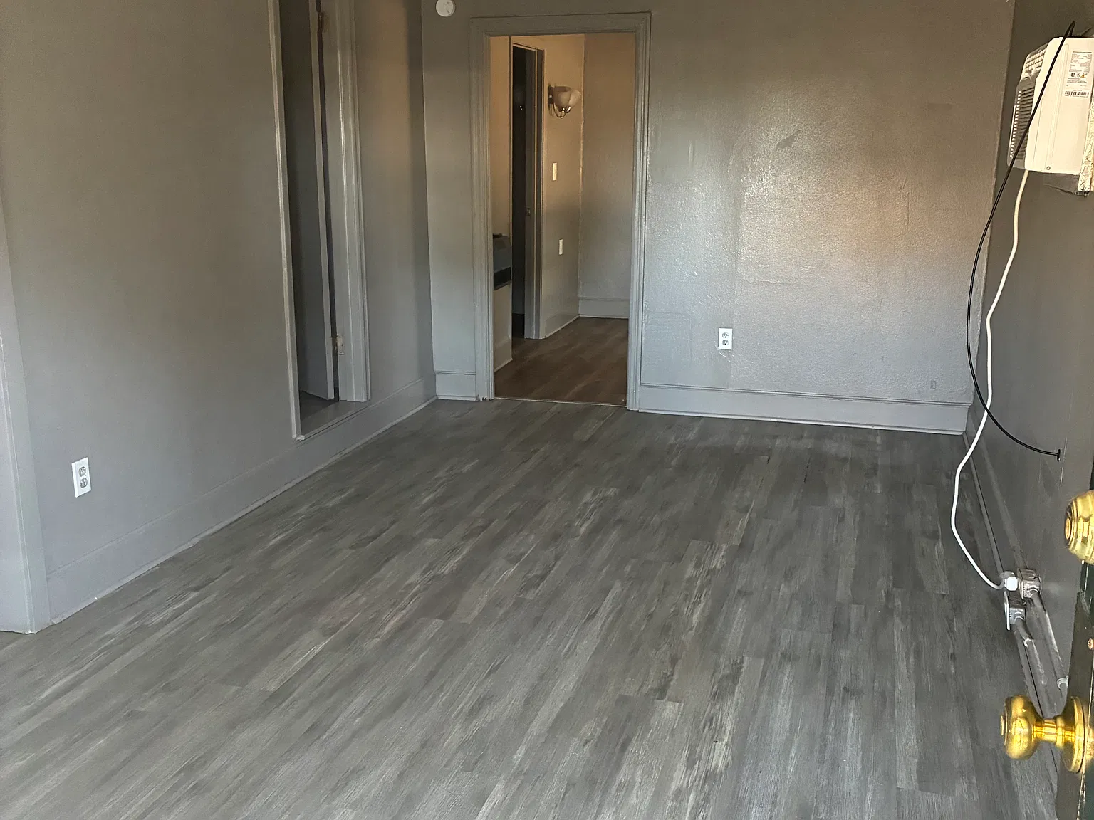 2 bed, 800 sqft, $695 — Photo 2