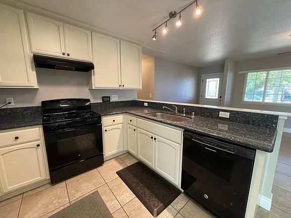 5th image of 5404 Essex Ct