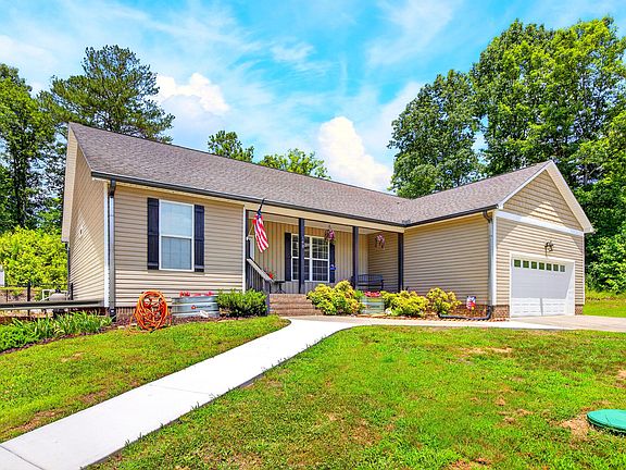 3rd image of 148 Chetola Dr NE