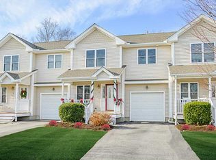 5 Silver Cup Cir, West Warwick, RI 02893