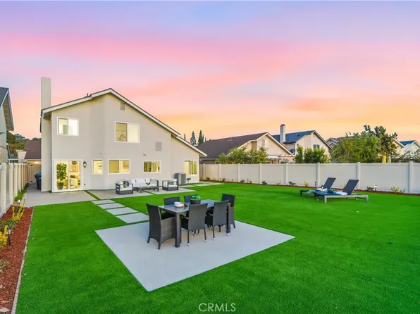 21041 Skylark Dr, Lake Forest, CA 92630