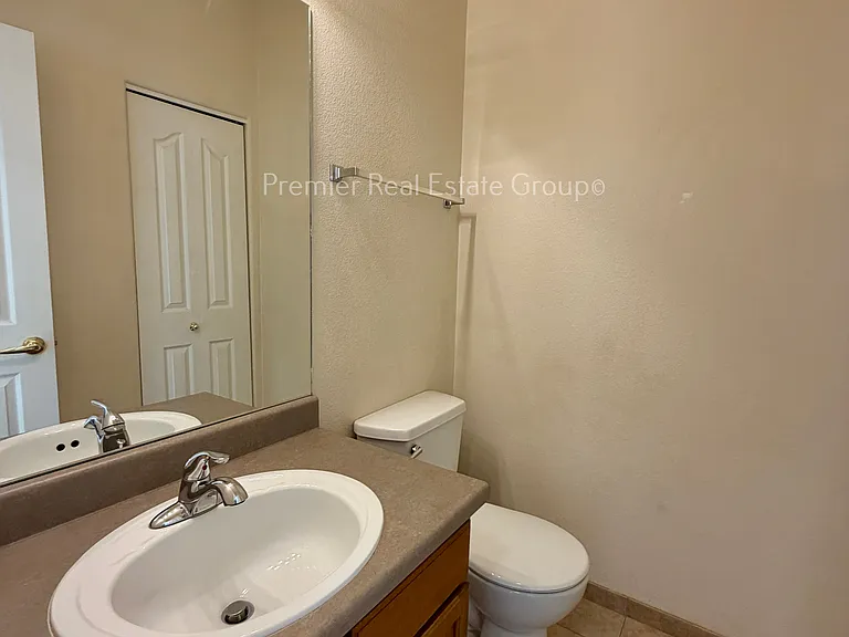 2225 Stepping Stones Way #A — Photo 11