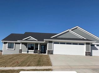616 E 29th St, Yankton, SD 57078