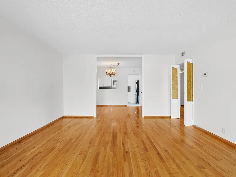 824 S Shenandoah St #2 — Photo 6