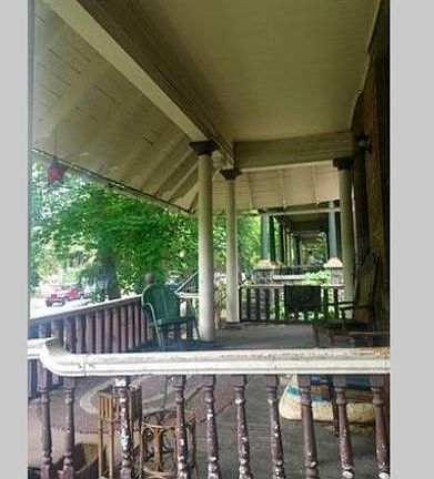 1st image of 4709 Cedar Ave #1F