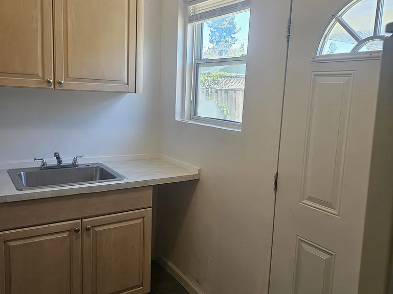 1751 Lexington St — Photo 1