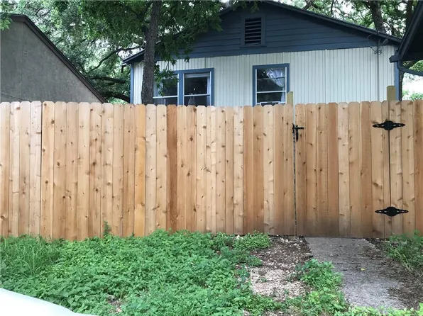 510 Harvey St #B, San Marcos, TX 78666