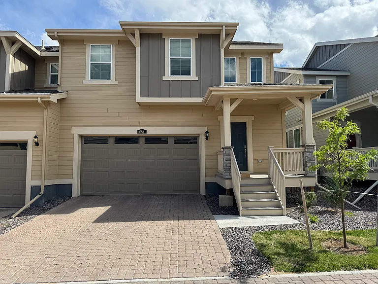 684 Lillibrook Pl — Photo 1