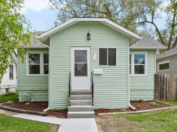 419 N 34th St, Council Bluffs, IA 51501