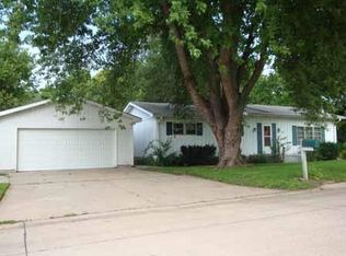 802 N St, Auburn, NE 68305