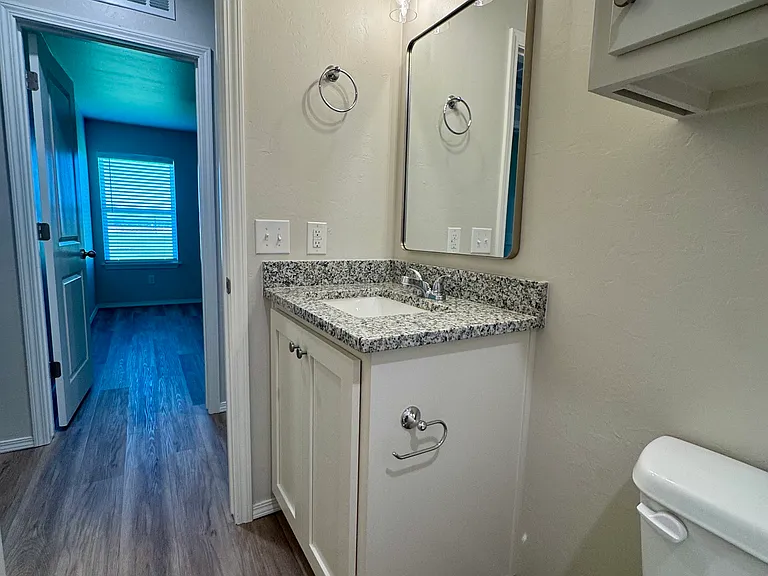 2602 S 35th St — Photo 9