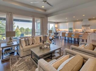 3060 NW Hidden Ridge Dr NW, Bend, OR 97703