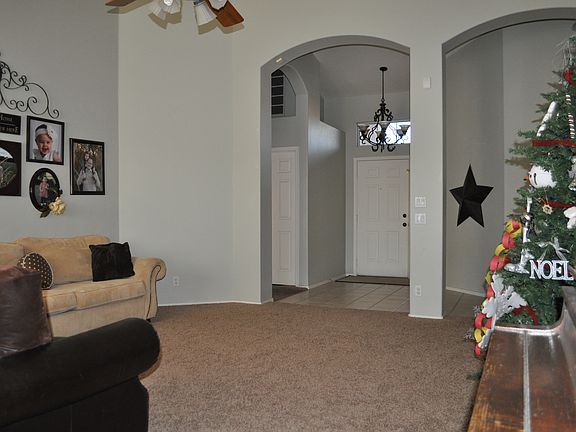 5th image of 1410 N Roadrunner Dr