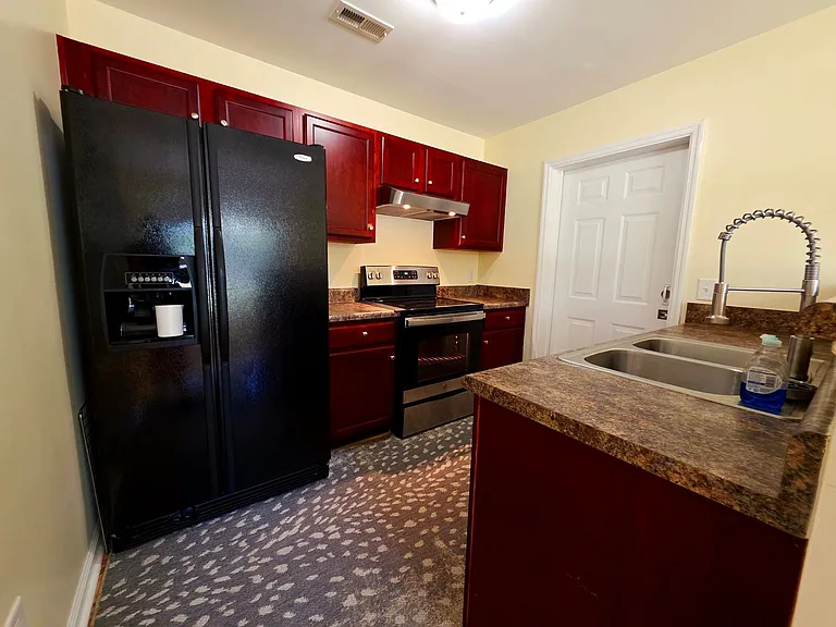 200 Sweet Gum Ln — Photo 16