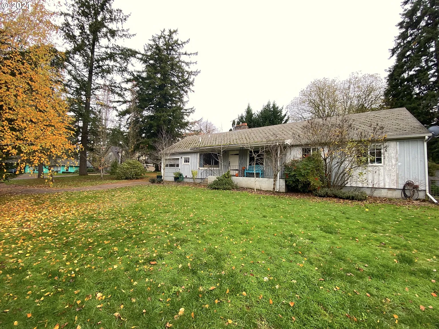 8600 SW Garden Ln photo 1