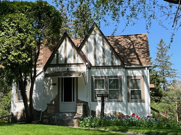 8616 Park Ave, Saint Bonifacius, MN 55375