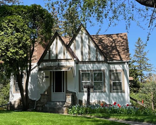 8616 Park Ave, Saint Bonifacius, MN 55375