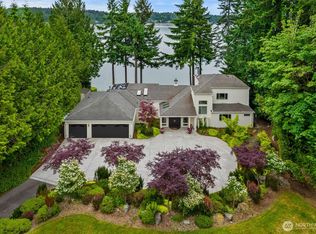 3236 Gravelly Beach Loop NW, Olympia, WA 98502