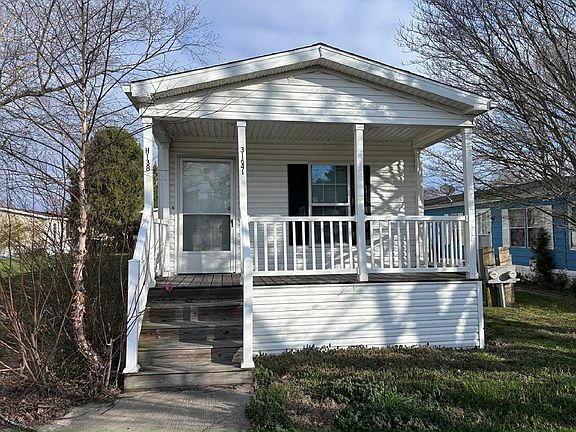2nd image of 31641 Holly Ct