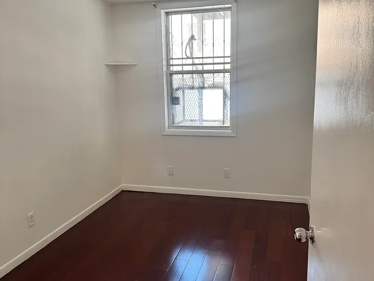 439 E 147th St #1 — Photo 9