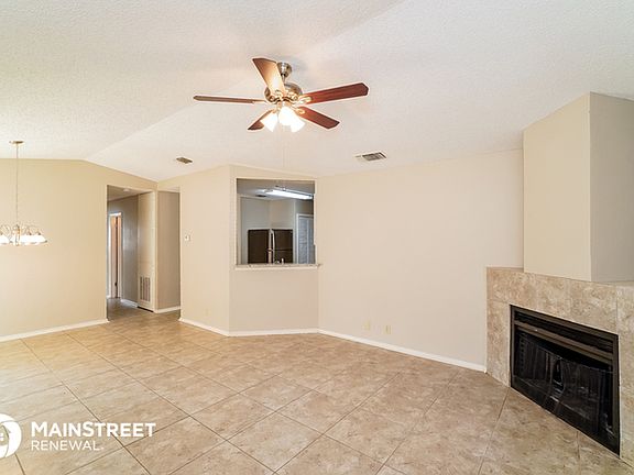 4th image of 6211 Valley King