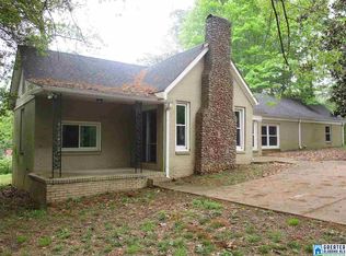 1222 Old Oak Cir, Birmingham, AL 35235