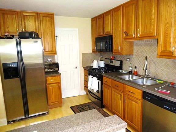 2nd image of 1303 Pennwood Ct Unit C1