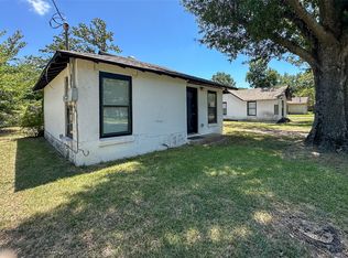 909 Alice St, Trinidad, TX 75163
