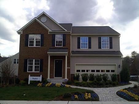 1st image of 1947 Daffodil Dr