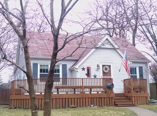 1020 23rd St, Moline, IL 61265