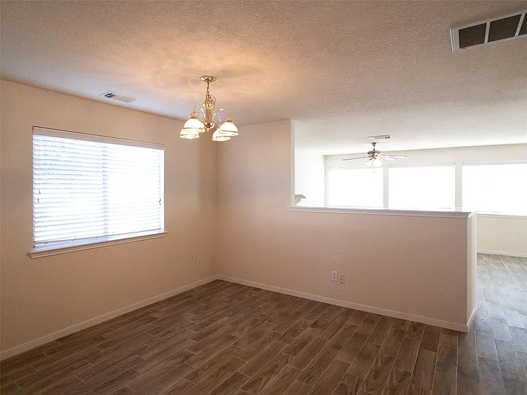 21843 Grassy Hill Ln — Photo 6