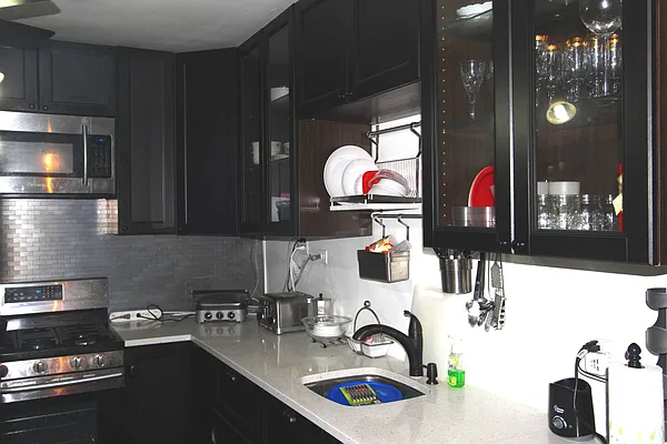 Sold by Superior Realty Service | media 28