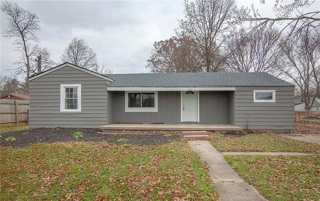 412 Vasbinder Dr photo 1