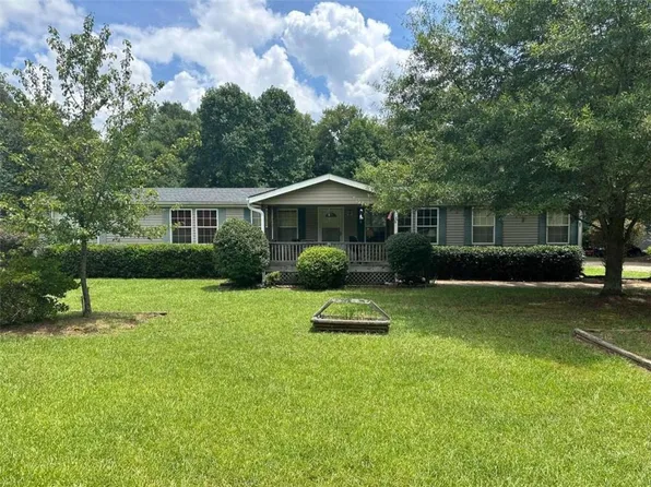 560 8th St, Statham, GA 30666