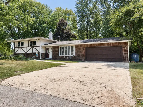 111 Morgan St, Dwight, IL 60420