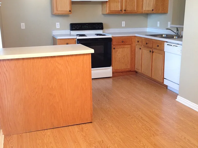 1204 W Torwood Ct — Photo 4