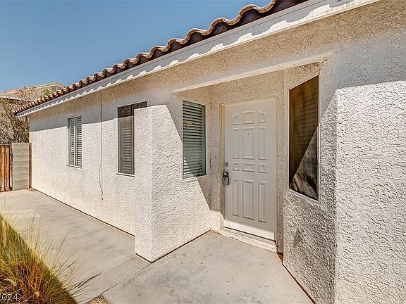 2nd image of 3917 Copperhead Hills St