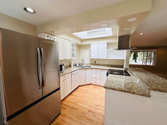 2nd image of 2445 80th Ave NE